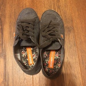 Rocket dog size 6M tennis shoes